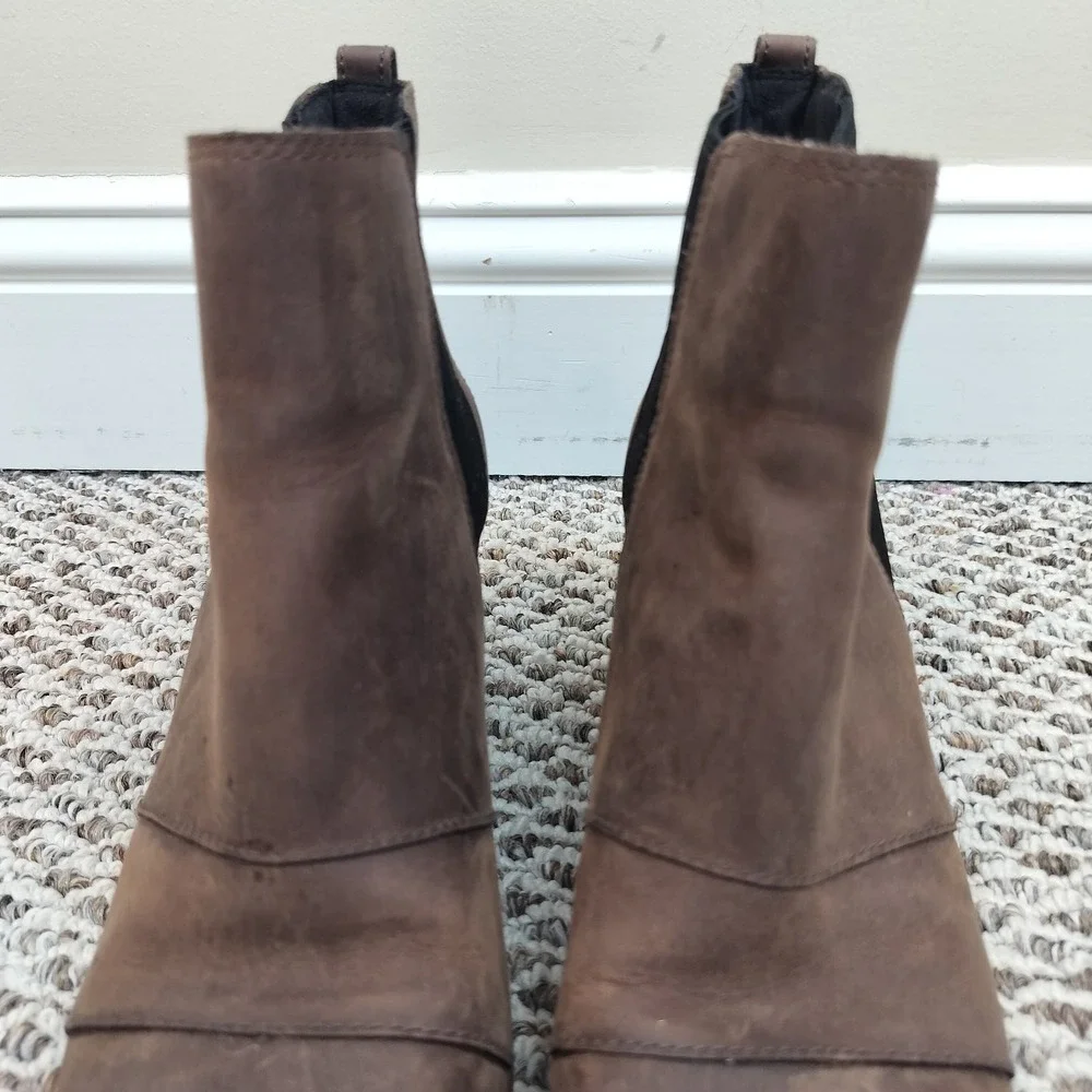 SOREL Joan of Arctic Wedge Chelsea Boots 9 Women's Elk Brown Leather Bootie